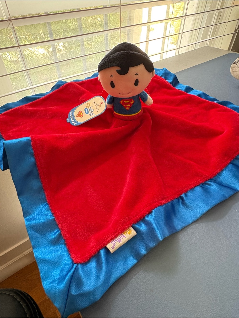 Hallmark Itty Bittys Baby New
Superman Red Blue Lovey Blanket Satin Trim Flaw